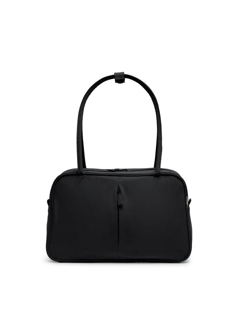 BA0571MO-100_STRIKE_BAG_black_still_____03-back_shadow